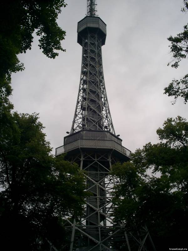 Эйфелева башня в Праге